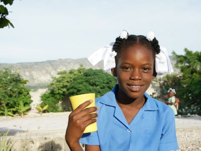Zajímají vás osudy chudých dětí na Haiti? Fotografie Jiřího Pasze vystavujeme v Pevnosti poznání